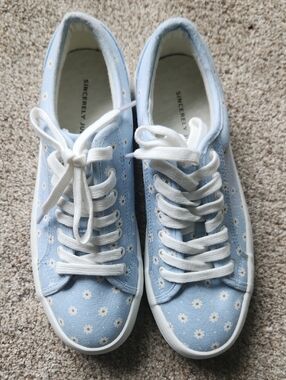 Sincerely Jules Light Blue Daisy Canvas Sneakers